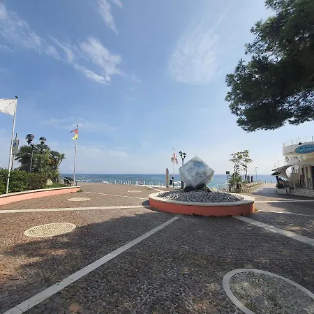 In Centro A 30m Dal Mare Апартаменты